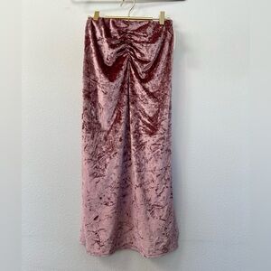 WAYF Pink Crushed Velvet Ruched Midi Skirt with Slit. Size M, New without tags